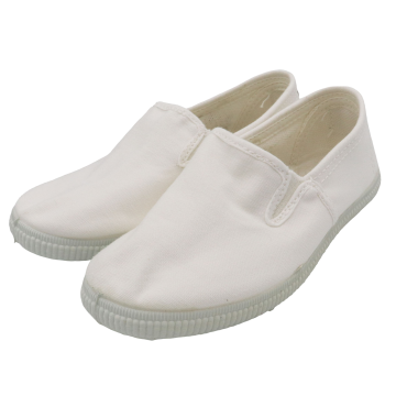 Espadrile albe ușoare și comode
