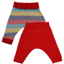 Pantaloni cu două fețe: roșii și cu dungulițe colorate