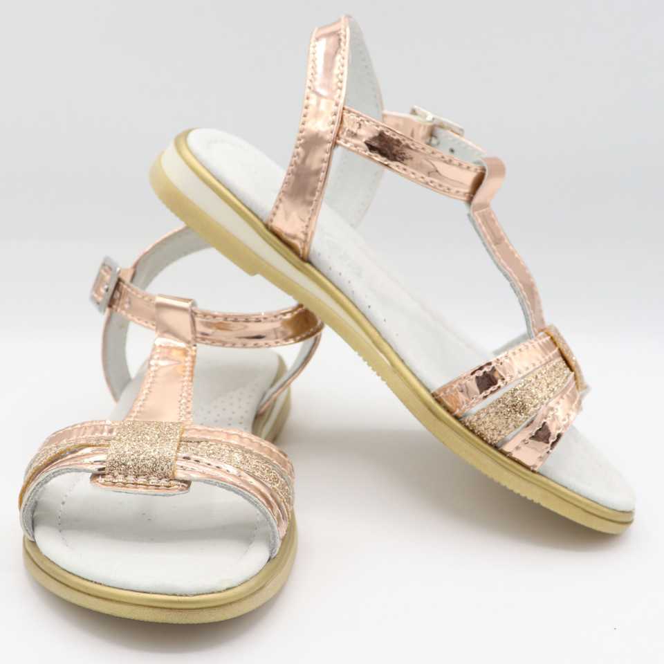 Sandale rosegold din piele naturală. Kickers. Mărimea  29