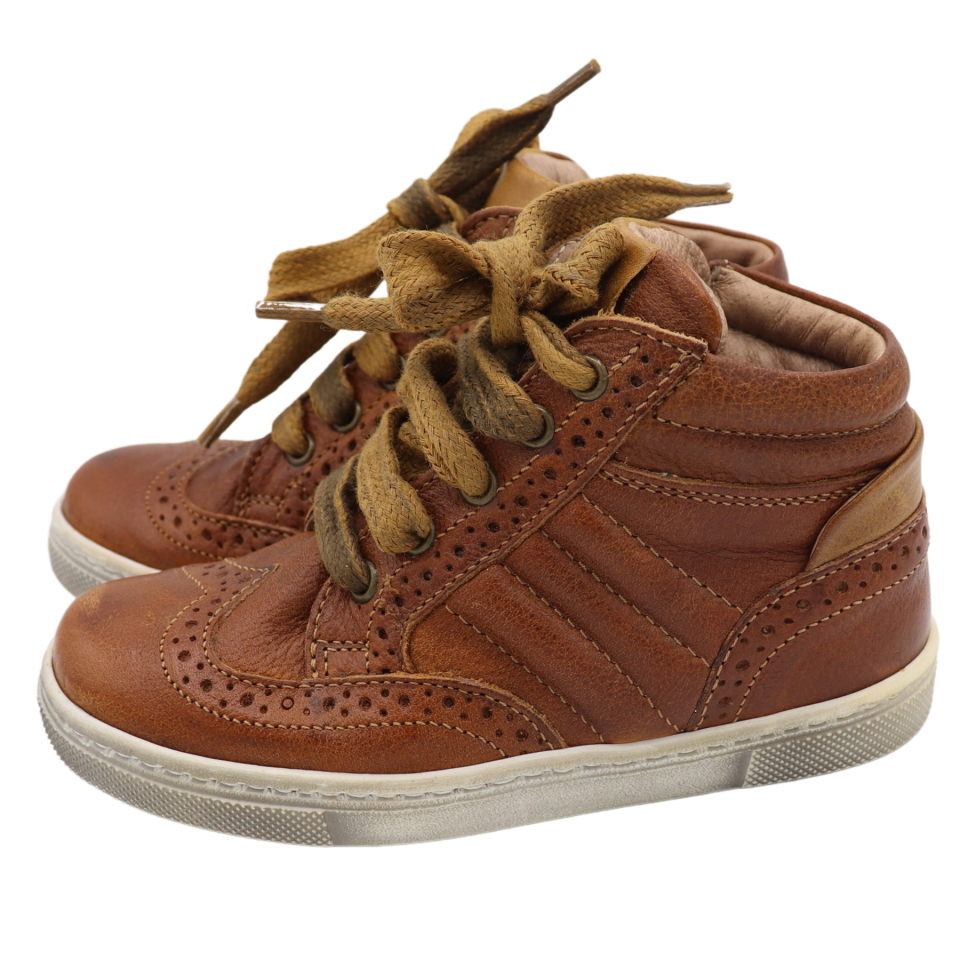 Pantofi înalti sport din piele naturală. Kickers. Mărimea 24