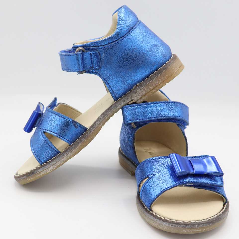 Sandale din piele naturală Kickers 25