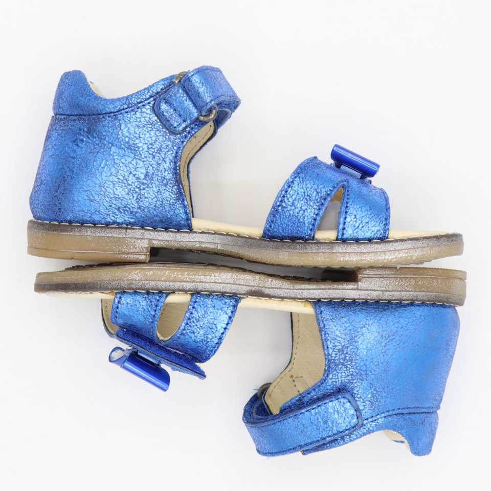 Sandale din piele naturală Kickers 25