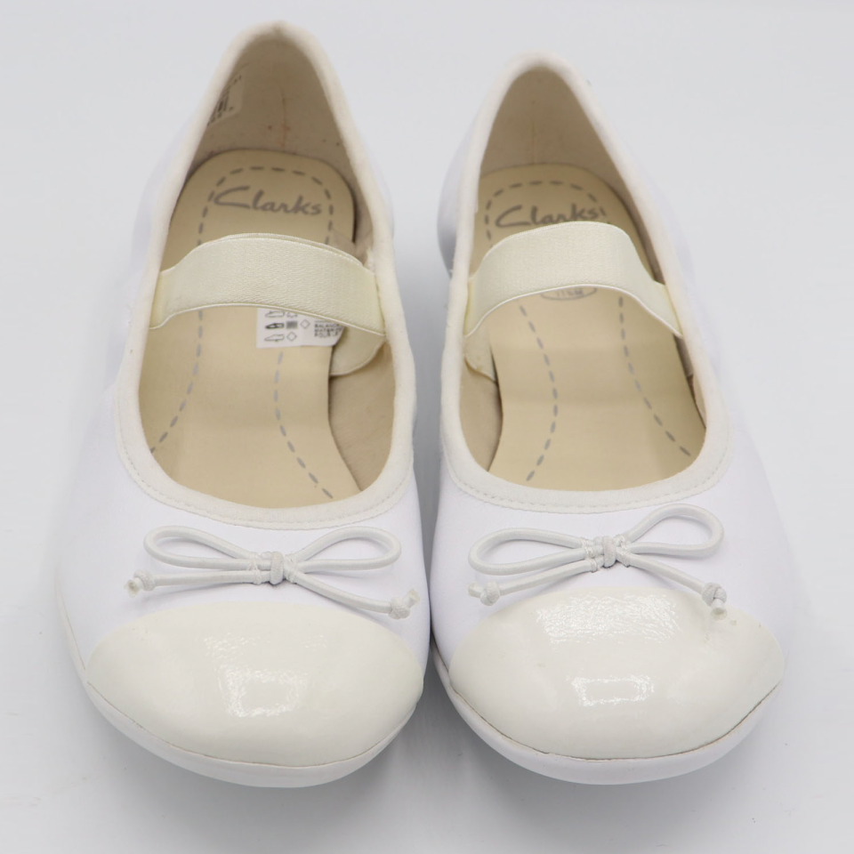 Balerini albi Clarks din piele și piele lăcuită