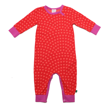 Salopetă fără botoși, roșie cu imprimeu inimioare