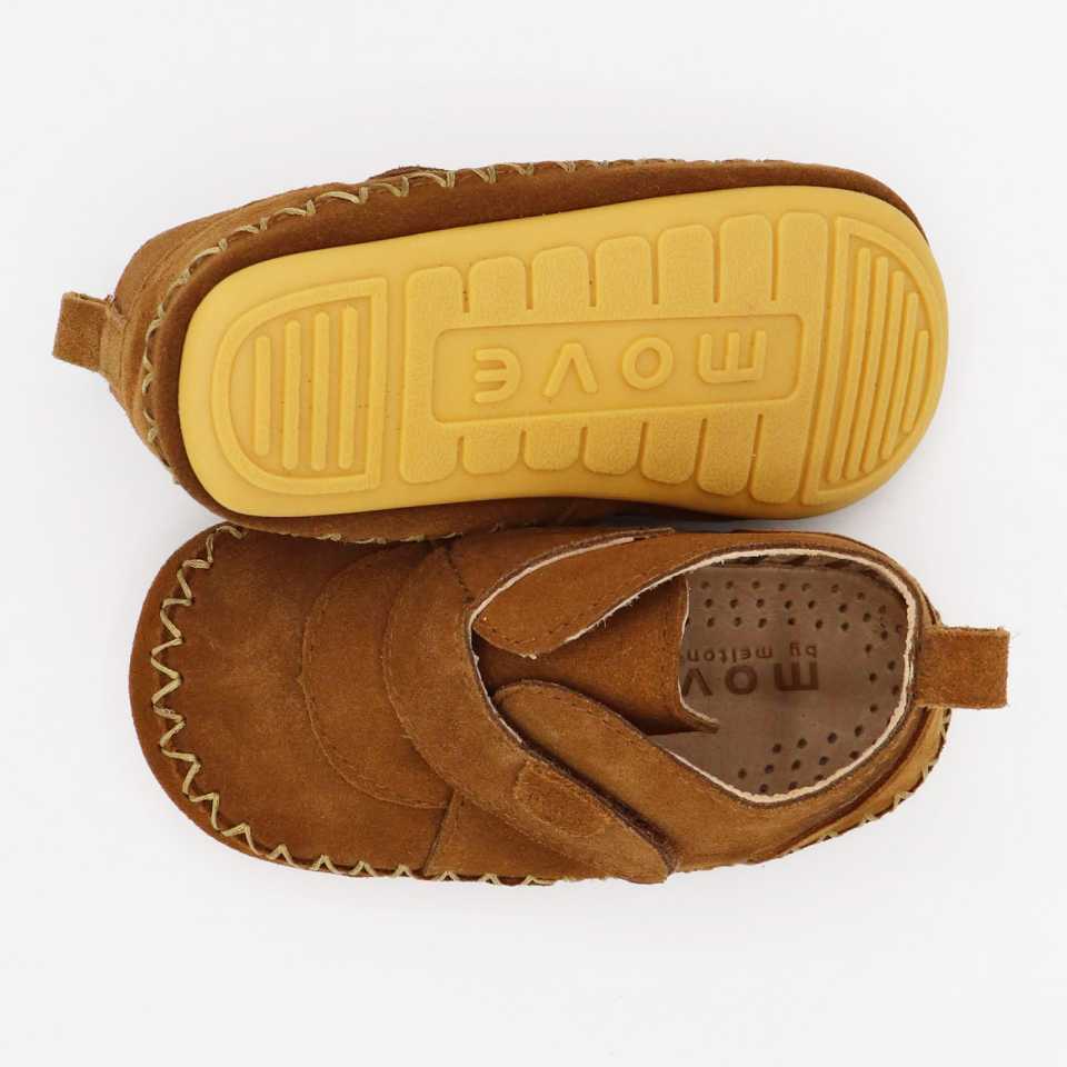 Ghetuțe barefoot de interior din piele întoarsă