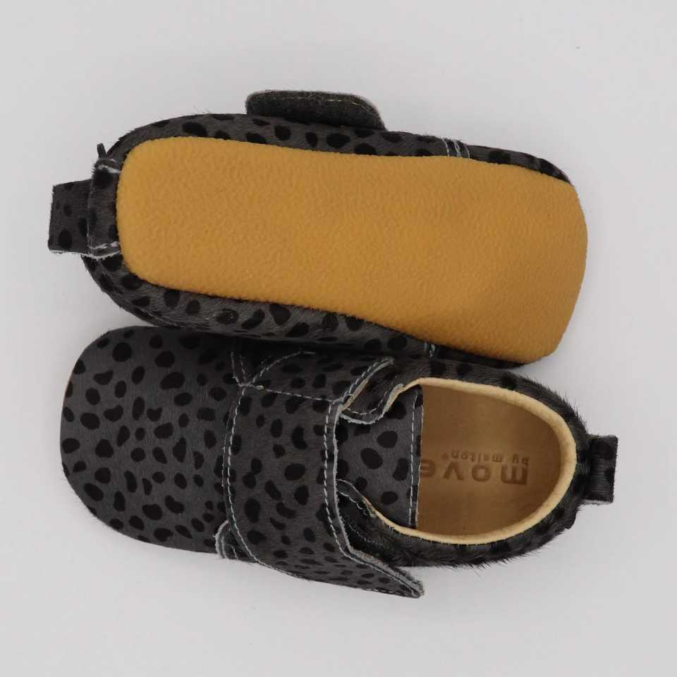 Pantofi din piele și blăniță