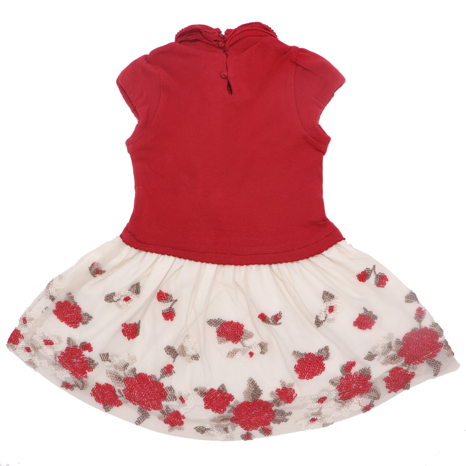 Rochie roșie cu fundiță și detalii din broderie