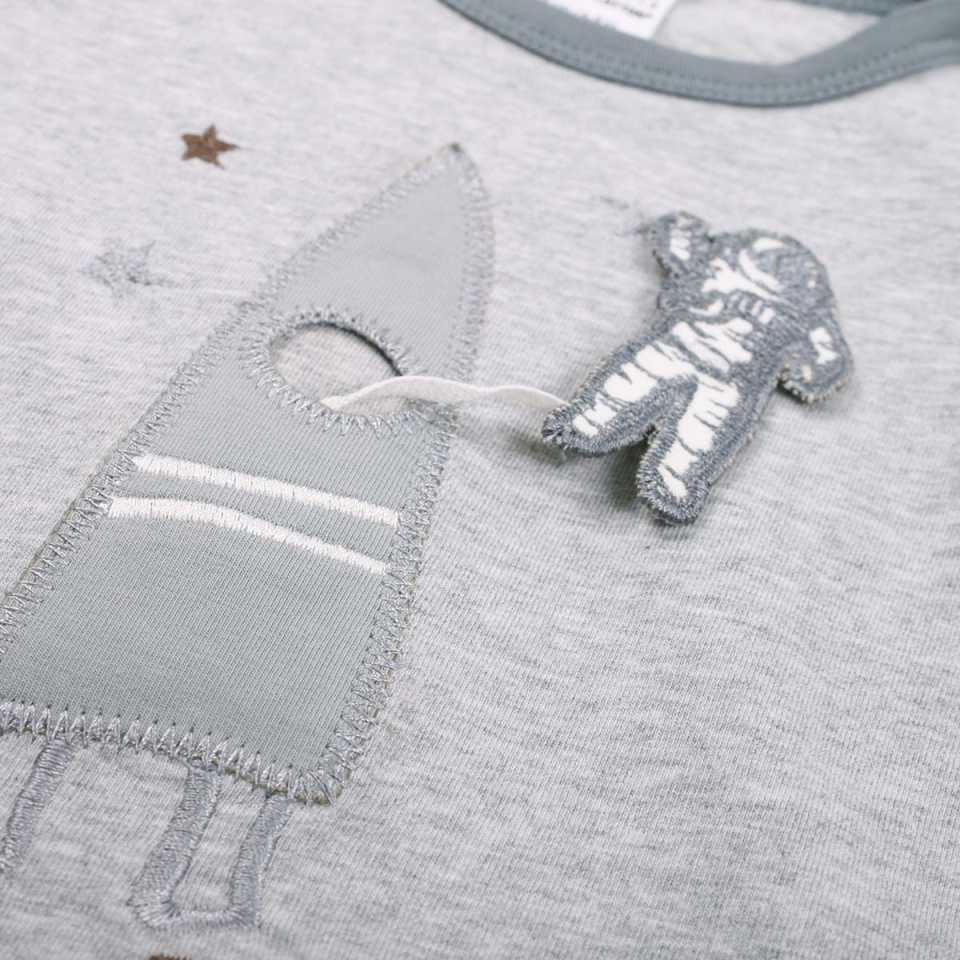 Bluziță gri cu imprimeu rachetă și astronaut