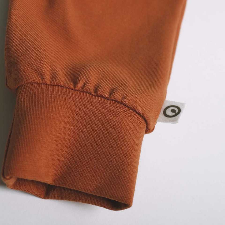 Pantaloni portocalii, confortabili, cu fundă din bumbac organic