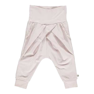 Pantaloni roz cu pense și volănașe