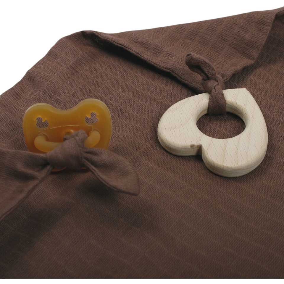 Păturică din muselină cu jucărie de dentiție, Brown Sugar