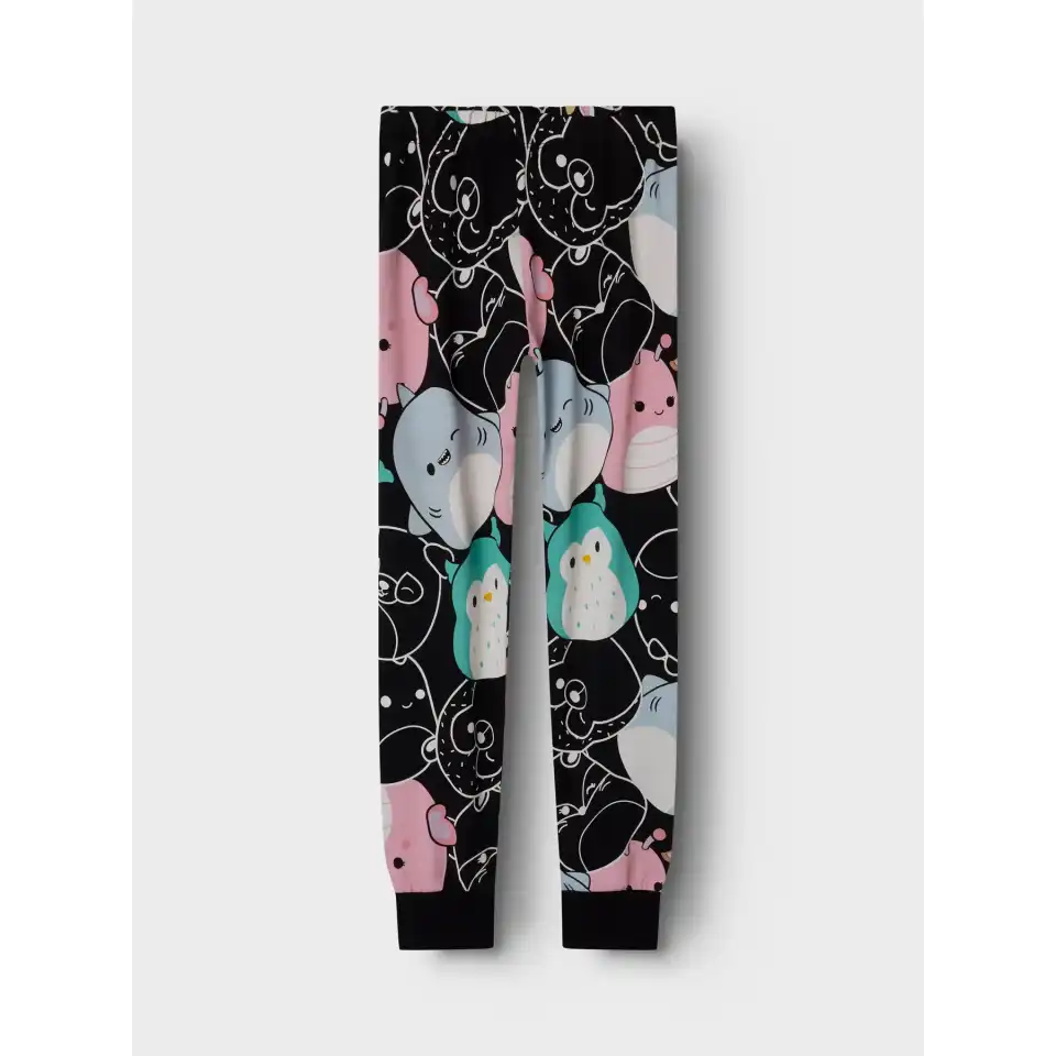 Set pijamale negre cu Squishmallows